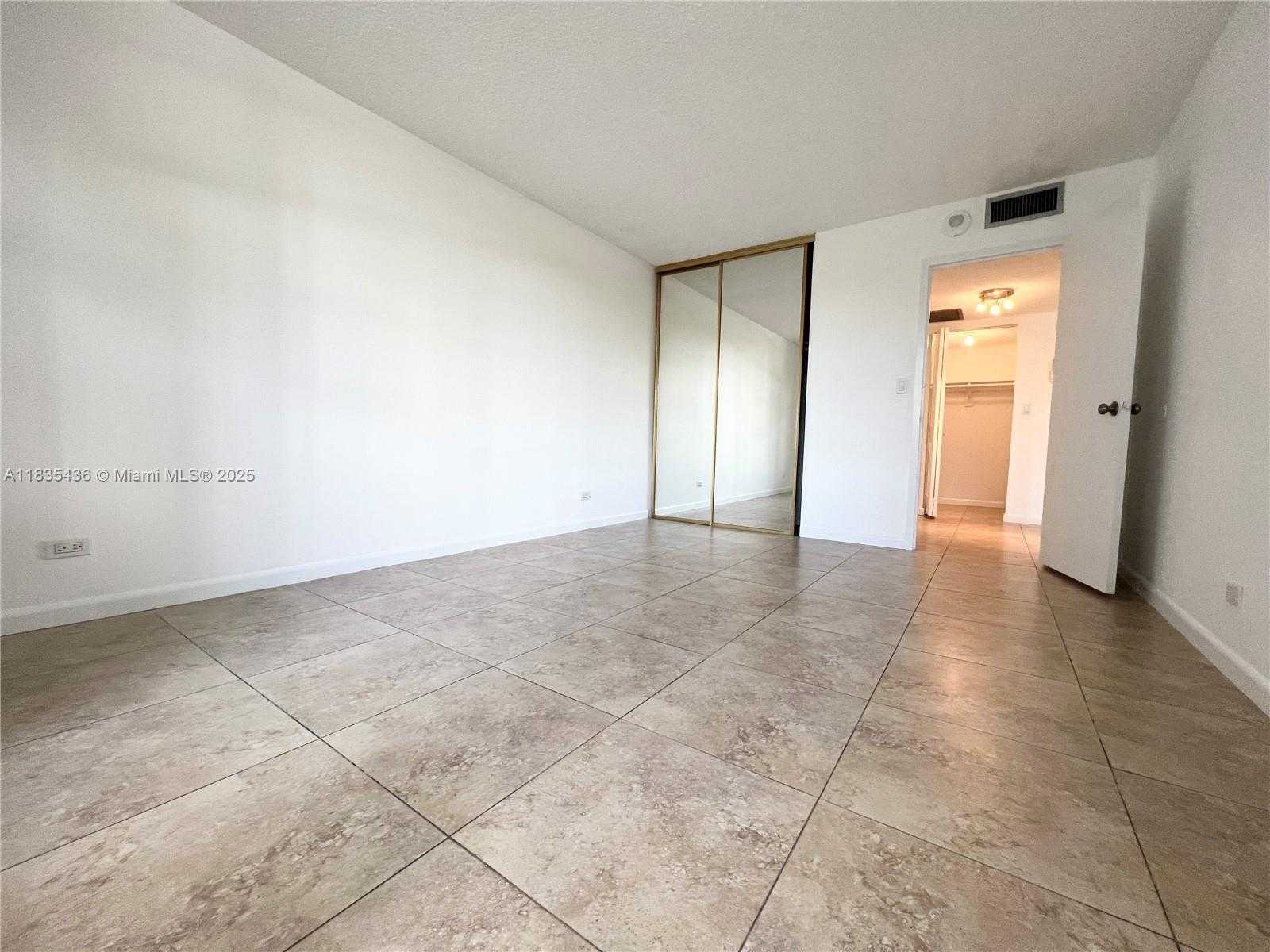 Small Image of 230 174TH ST #M01, Sunny Isles Beach Number 20