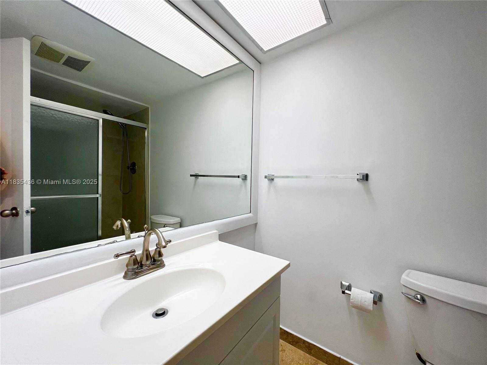 Small Image of 230 174TH ST #M01, Sunny Isles Beach Number 21