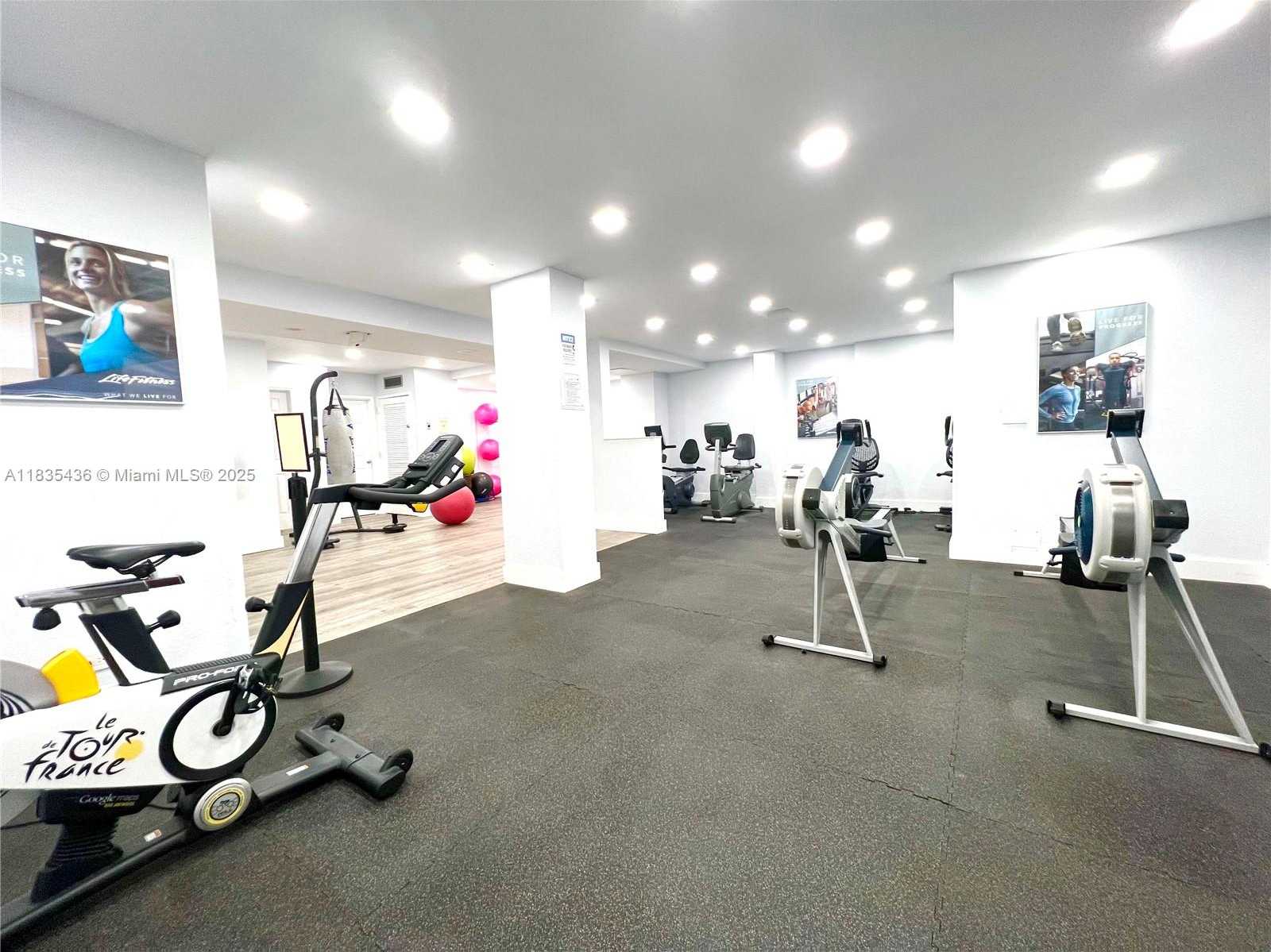 Small Image of 230 174TH ST #M01, Sunny Isles Beach Number 32