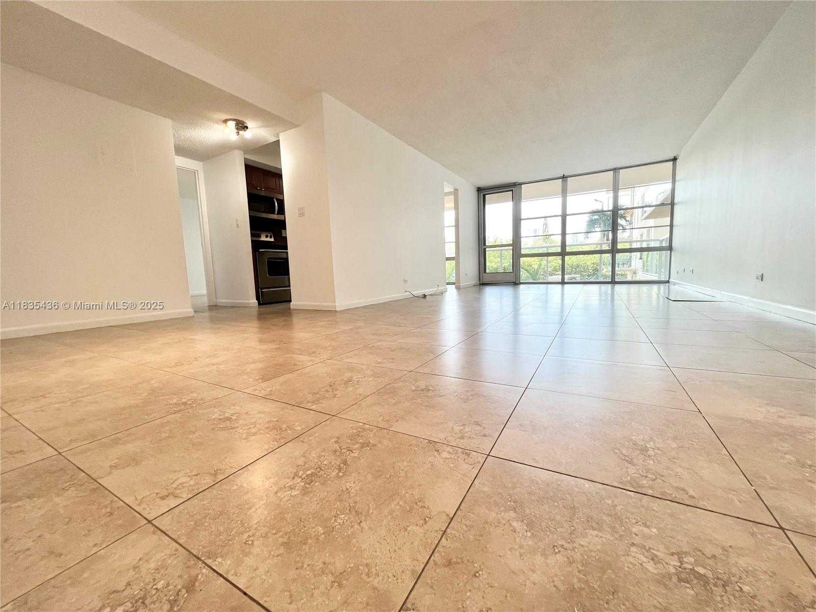 Small Image of 230 174TH ST #M01, Sunny Isles Beach Number 6