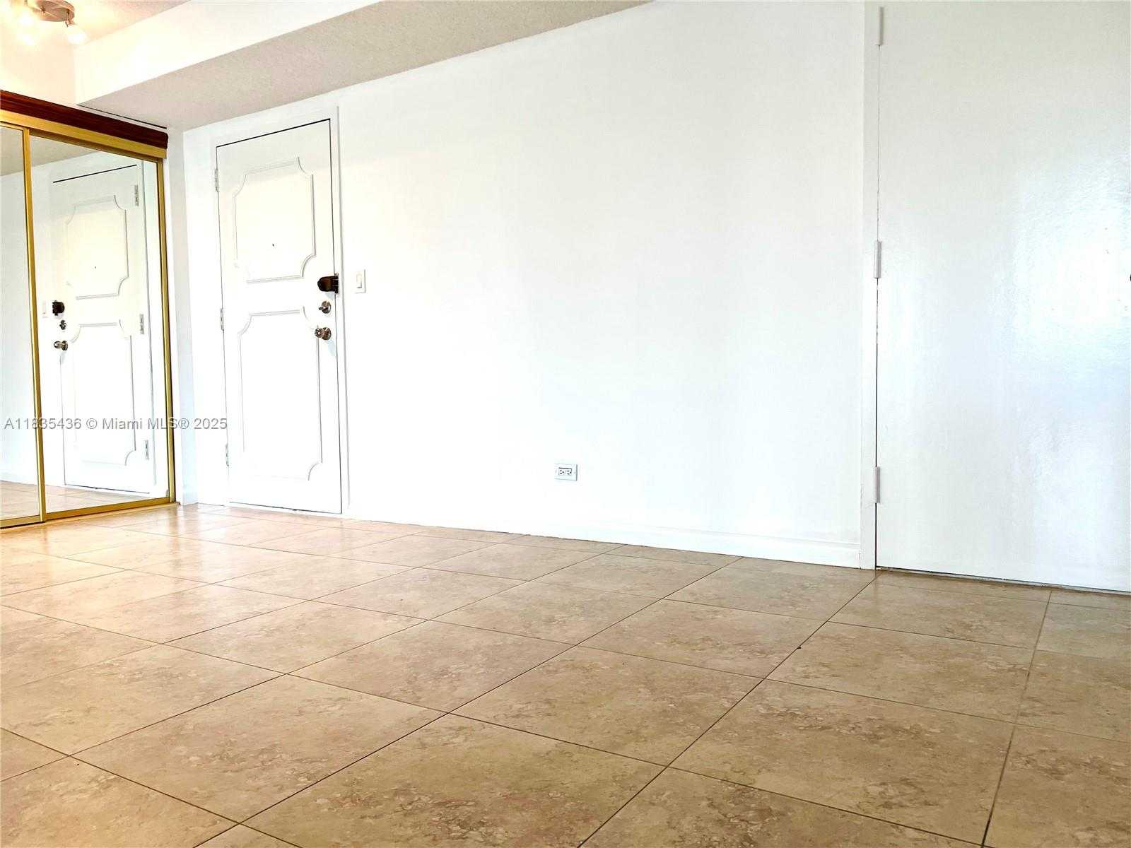 Small Image of 230 174TH ST #M01, Sunny Isles Beach Number 8
