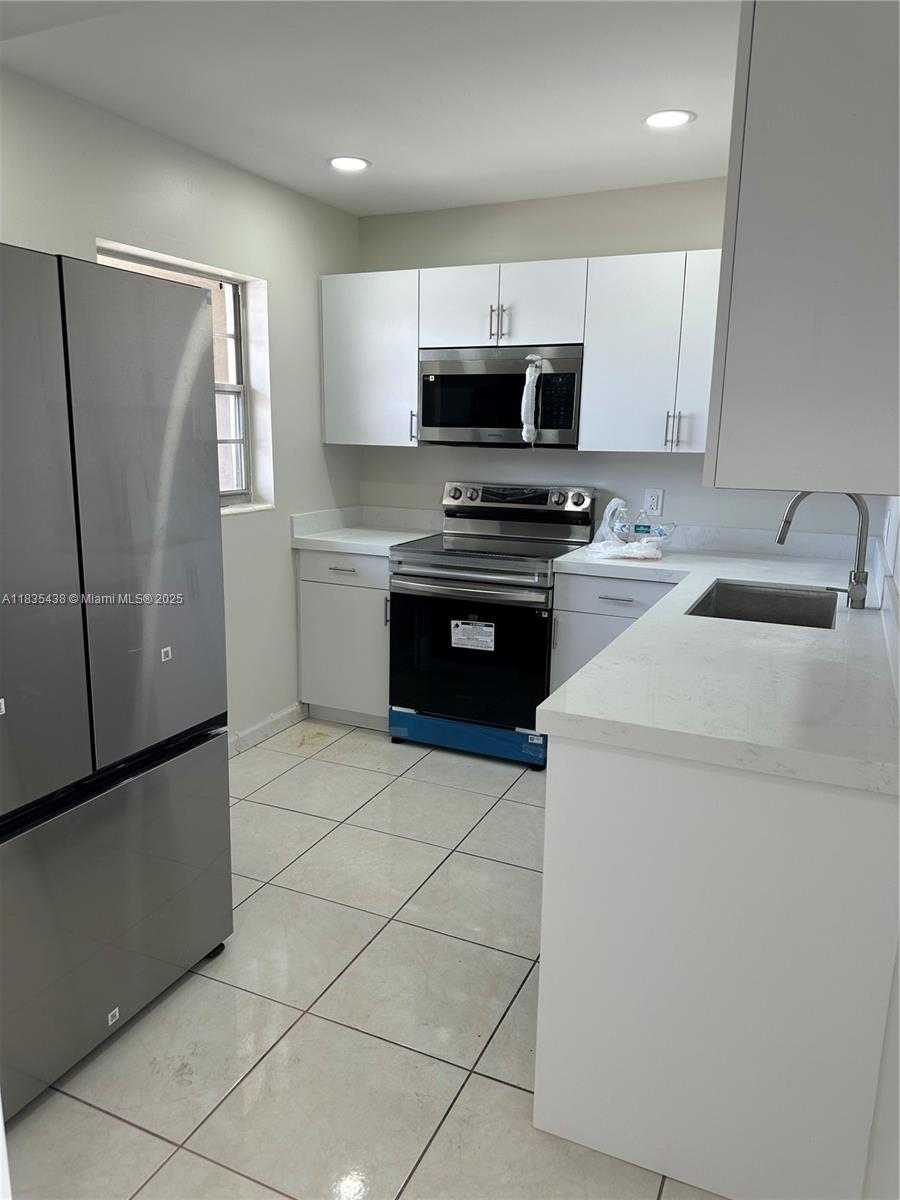 Small Image of 7747 SOUTH WEST 86TH ST #D-409, Miami Number 3