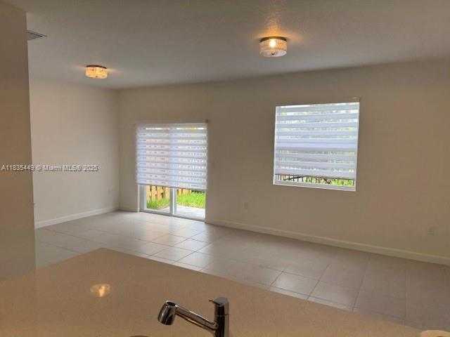 Small Image of 18417 SOUTH WEST 1ST ST #18417, Pembroke Pines Number 10