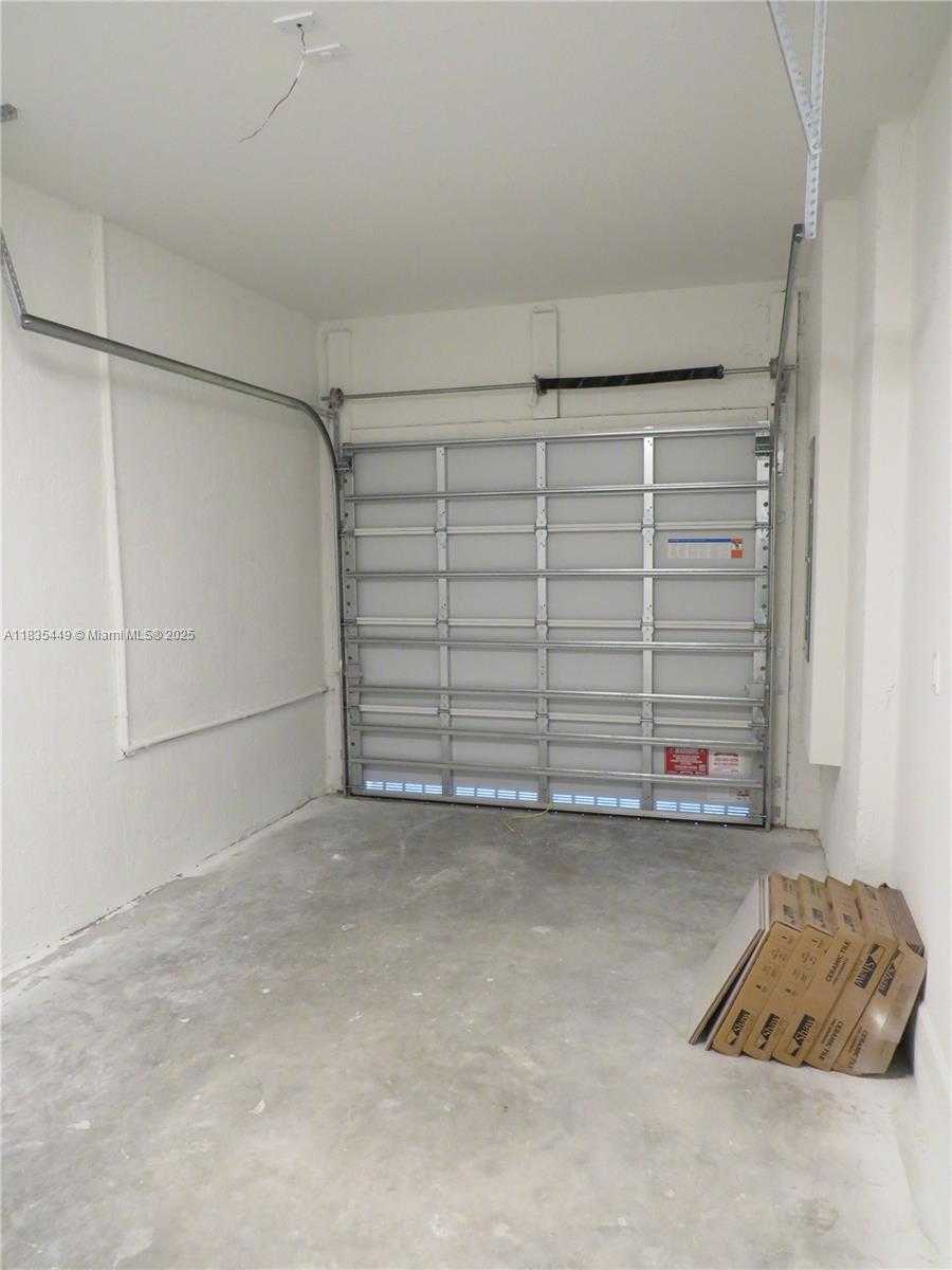 Small Image of 18417 SOUTH WEST 1ST ST #18417, Pembroke Pines Number 17