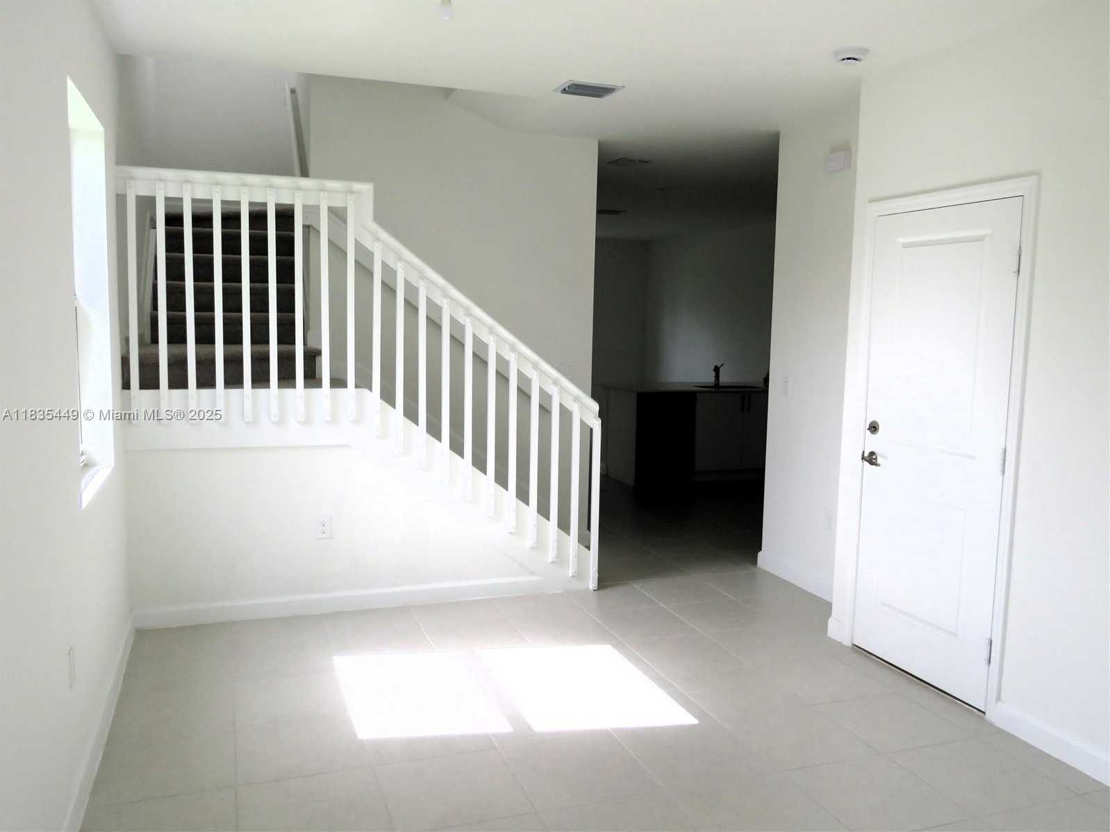 Small Image of 18417 SOUTH WEST 1ST ST #18417, Pembroke Pines Number 4