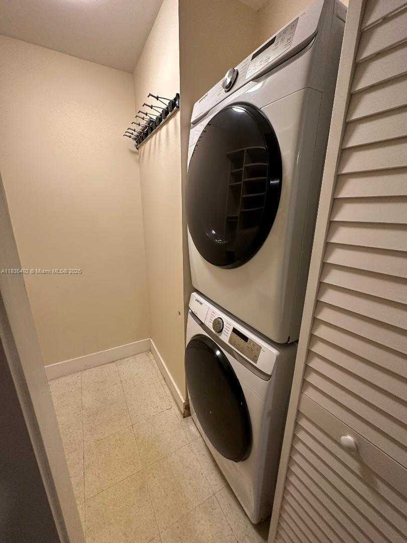 Small Image of 11419 SOUTH WEST 109TH RD #48B, Miami Number 5