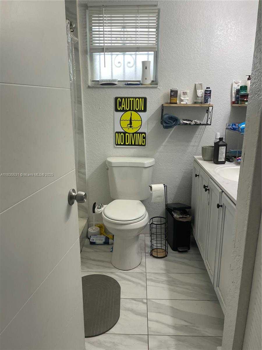 Small Image of 6316 NORTH WEST 1ST CT, Miami Number 12