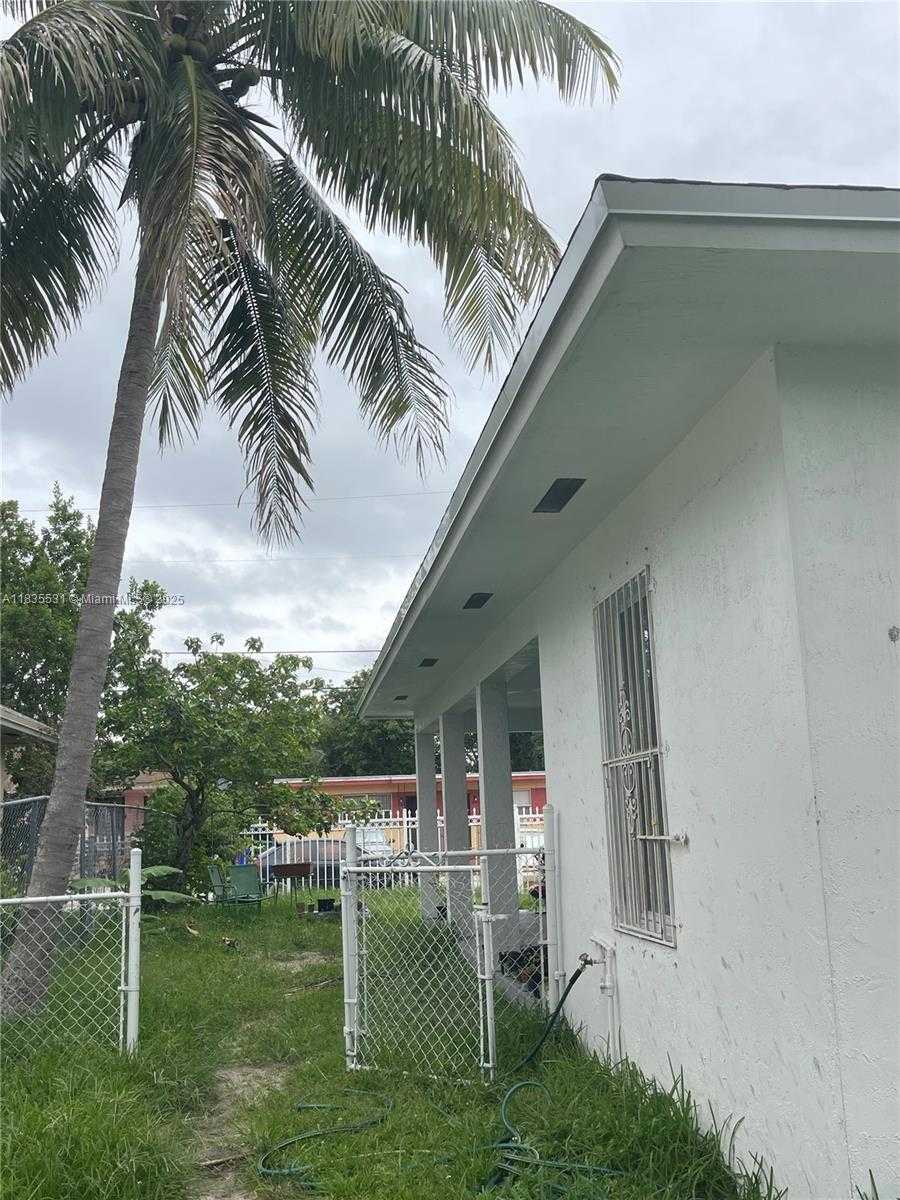 Small Image of 6316 NORTH WEST 1ST CT, Miami Number 18