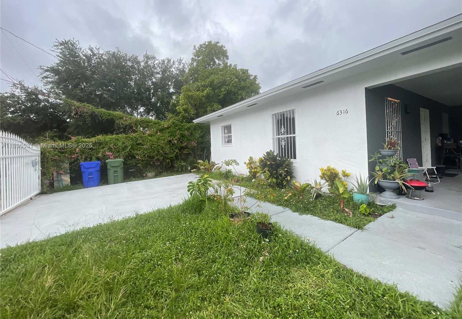 Small Image of 6316 NORTH WEST 1ST CT, Miami Number 3
