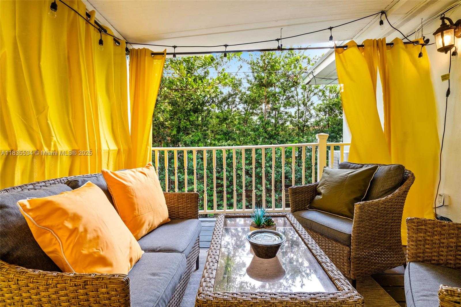 Small Image of 1031 NORTH EAST LITTLE RIVER DR #1031, Miami Number 30
