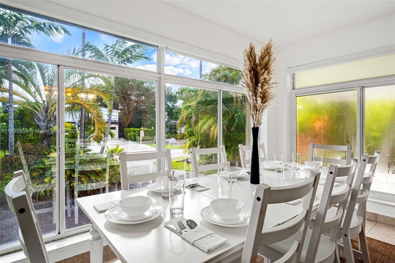 Small Image of 1031 NORTH EAST LITTLE RIVER DR #1031, Miami Number 4