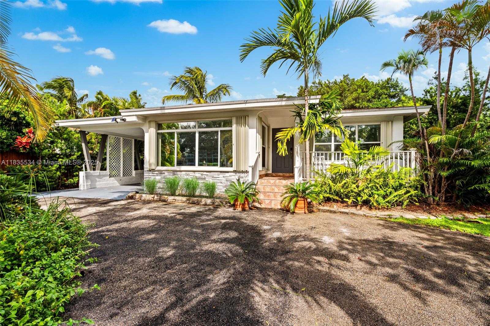 Small Image of 1031 NORTH EAST LITTLE RIVER DR #1031, Miami Number 42
