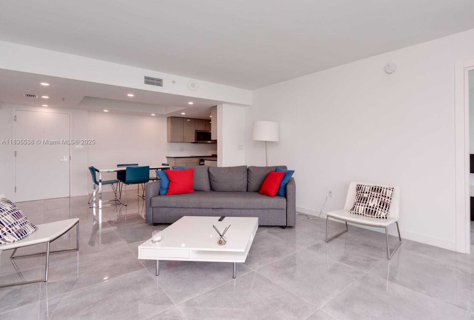 Small Image of 650 WEST AVE #2409, Miami Beach Number 10