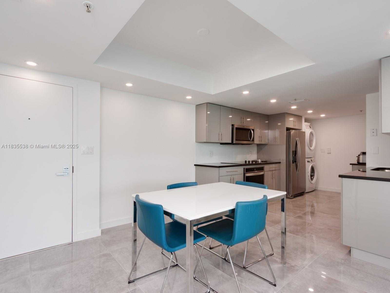 Small Image of 650 WEST AVE #2409, Miami Beach Number 12