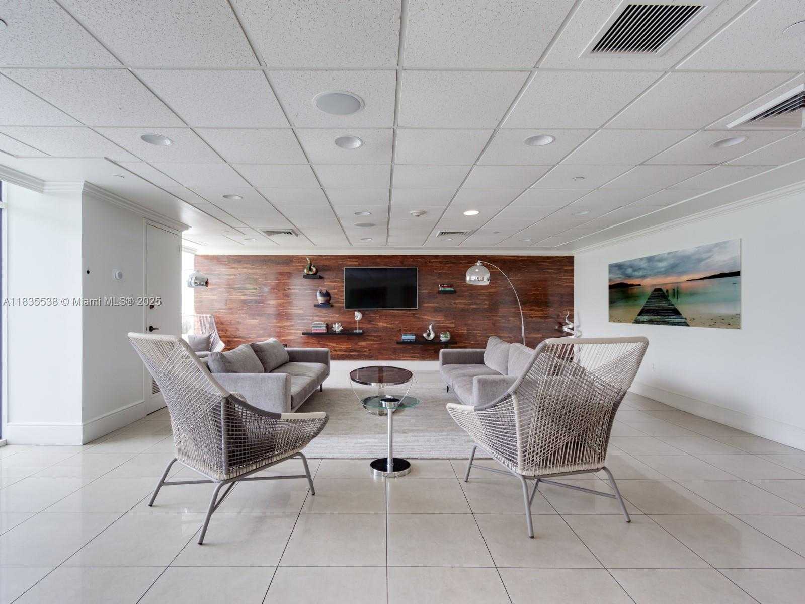Small Image of 650 WEST AVE #2409, Miami Beach Number 34