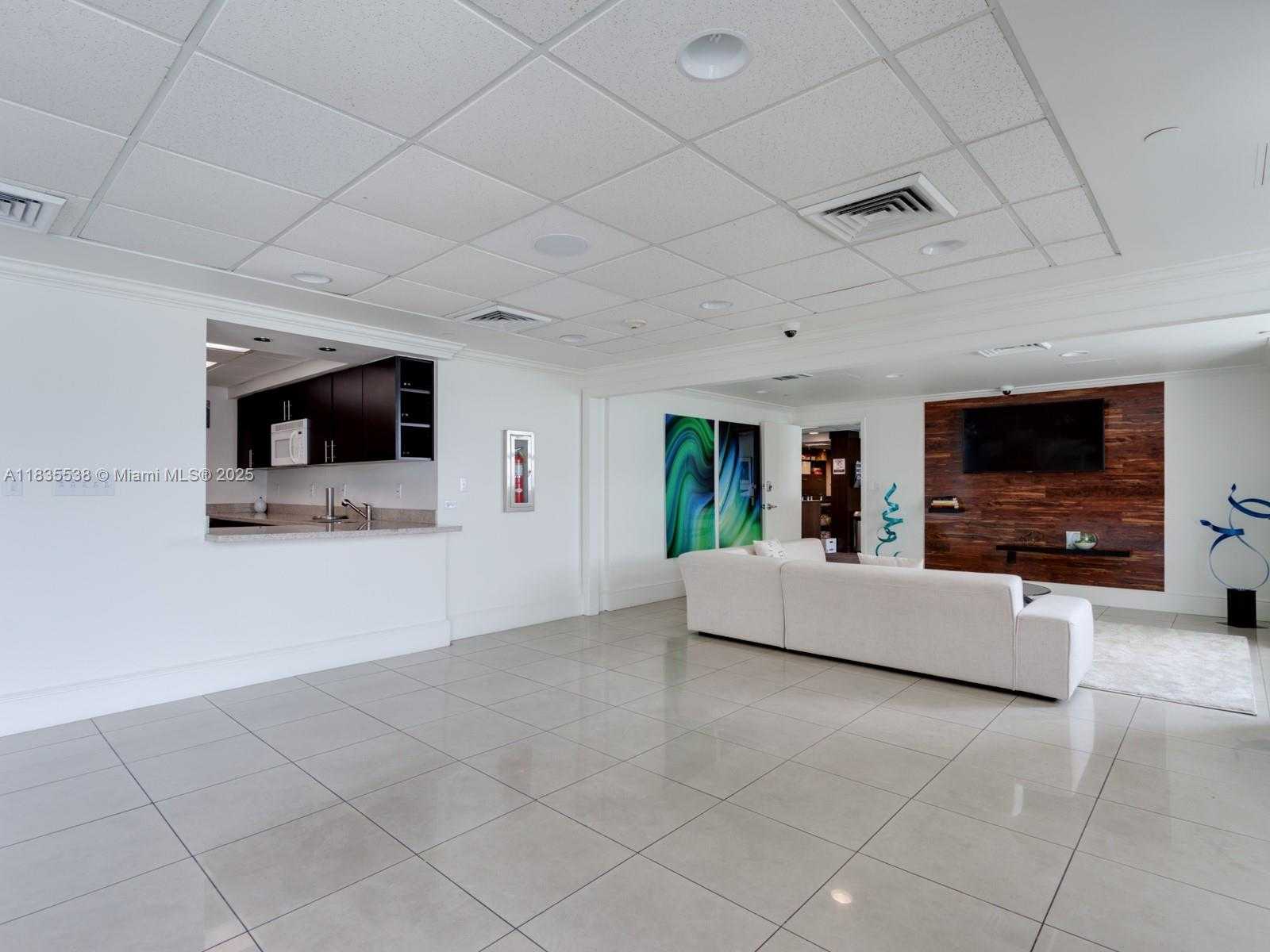 Small Image of 650 WEST AVE #2409, Miami Beach Number 35