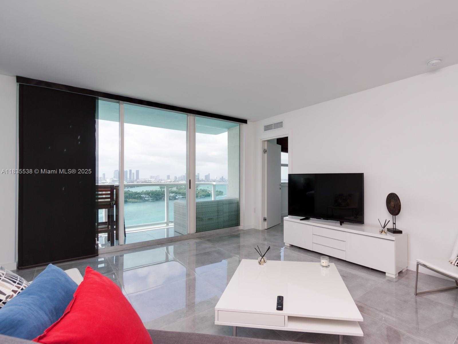 Small Image of 650 WEST AVE #2409, Miami Beach Number 8