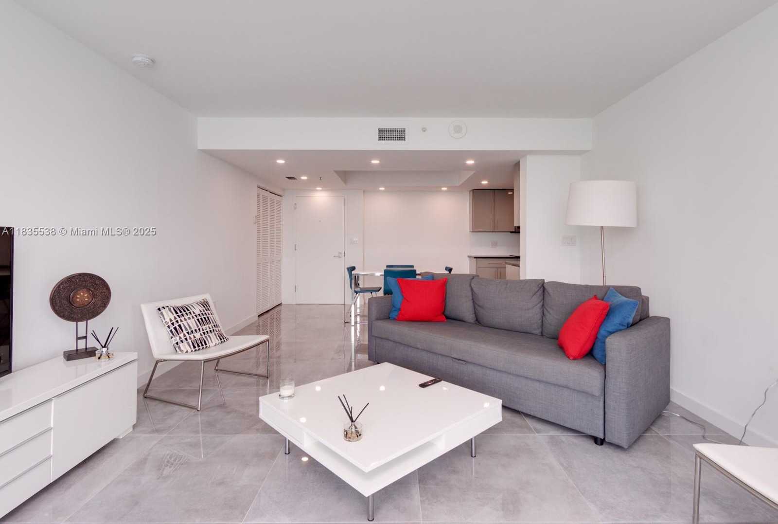 Small Image of 650 WEST AVE #2409, Miami Beach Number 9