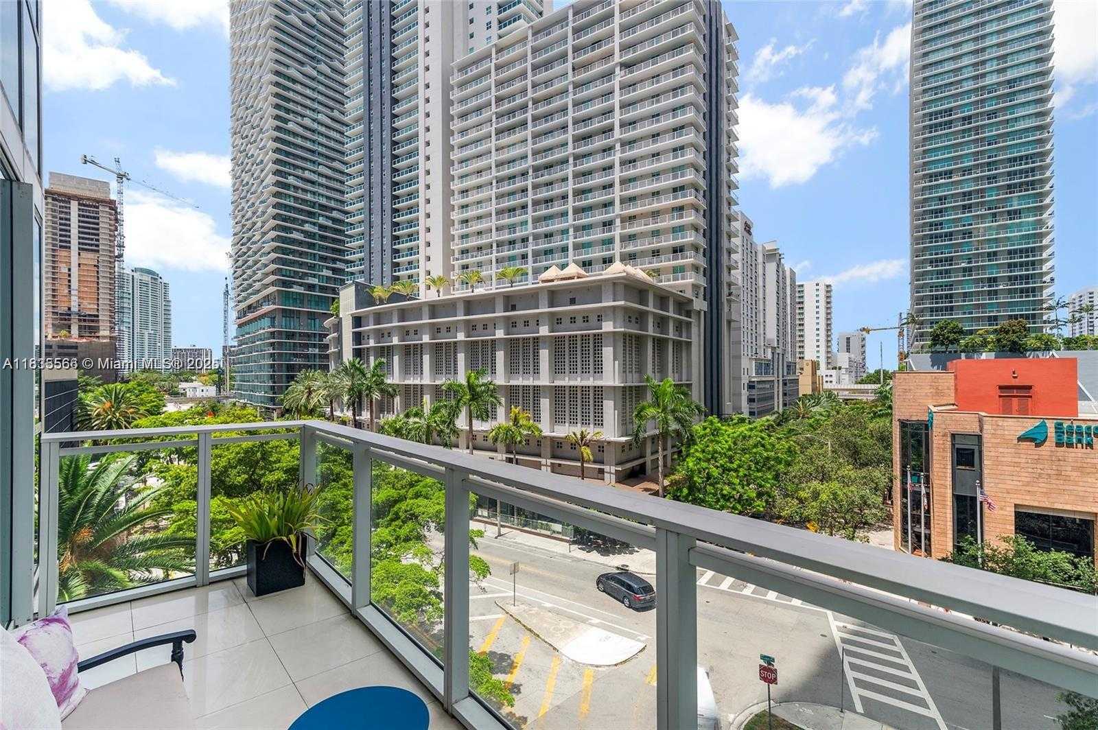 Small Image of 1080 BRICKELL AVE #513, Miami Number 3