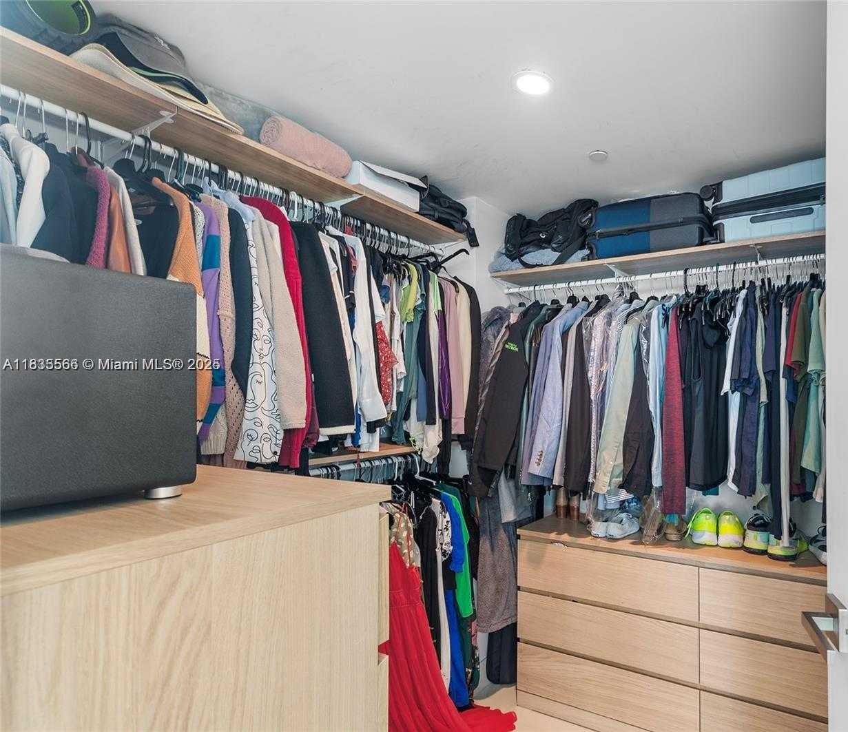 Small Image of 1080 BRICKELL AVE #513, Miami Number 5
