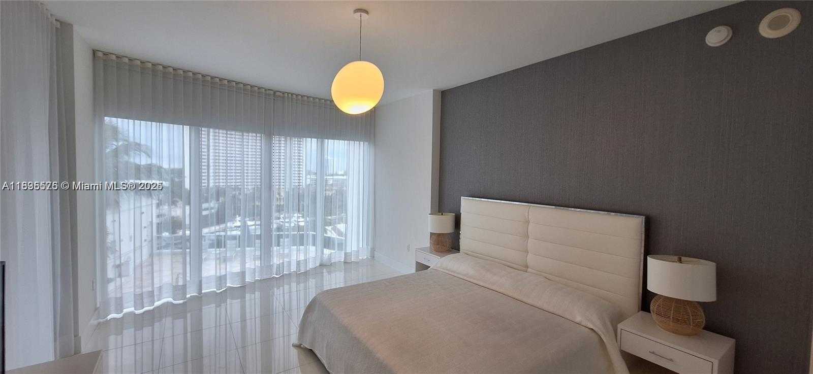 Small Image of 4100 ISLAND BLVD #701, Aventura Number 10