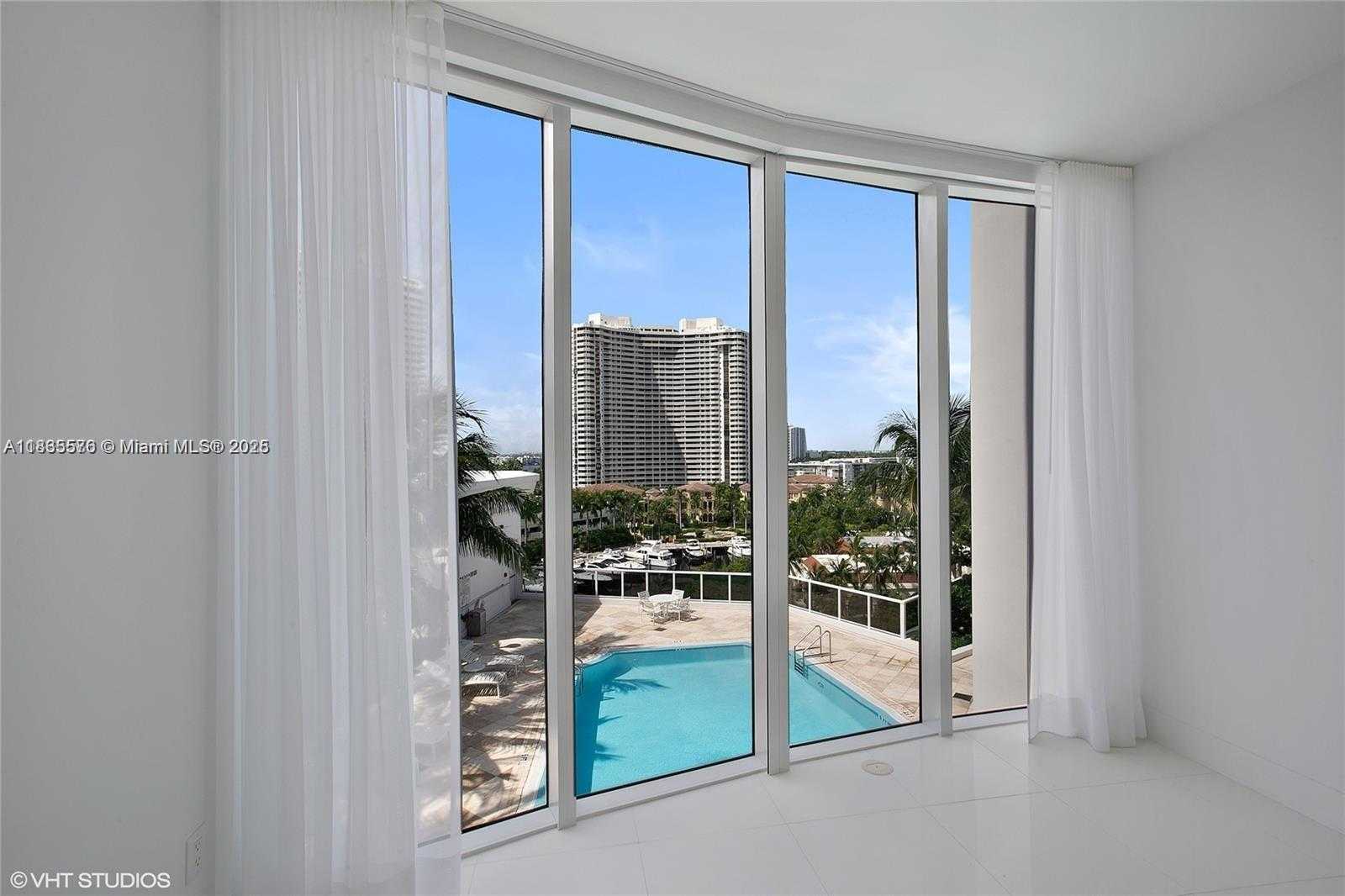 Small Image of 4100 ISLAND BLVD #701, Aventura Number 11
