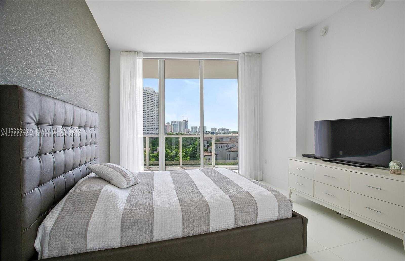 Small Image of 4100 ISLAND BLVD #701, Aventura Number 14