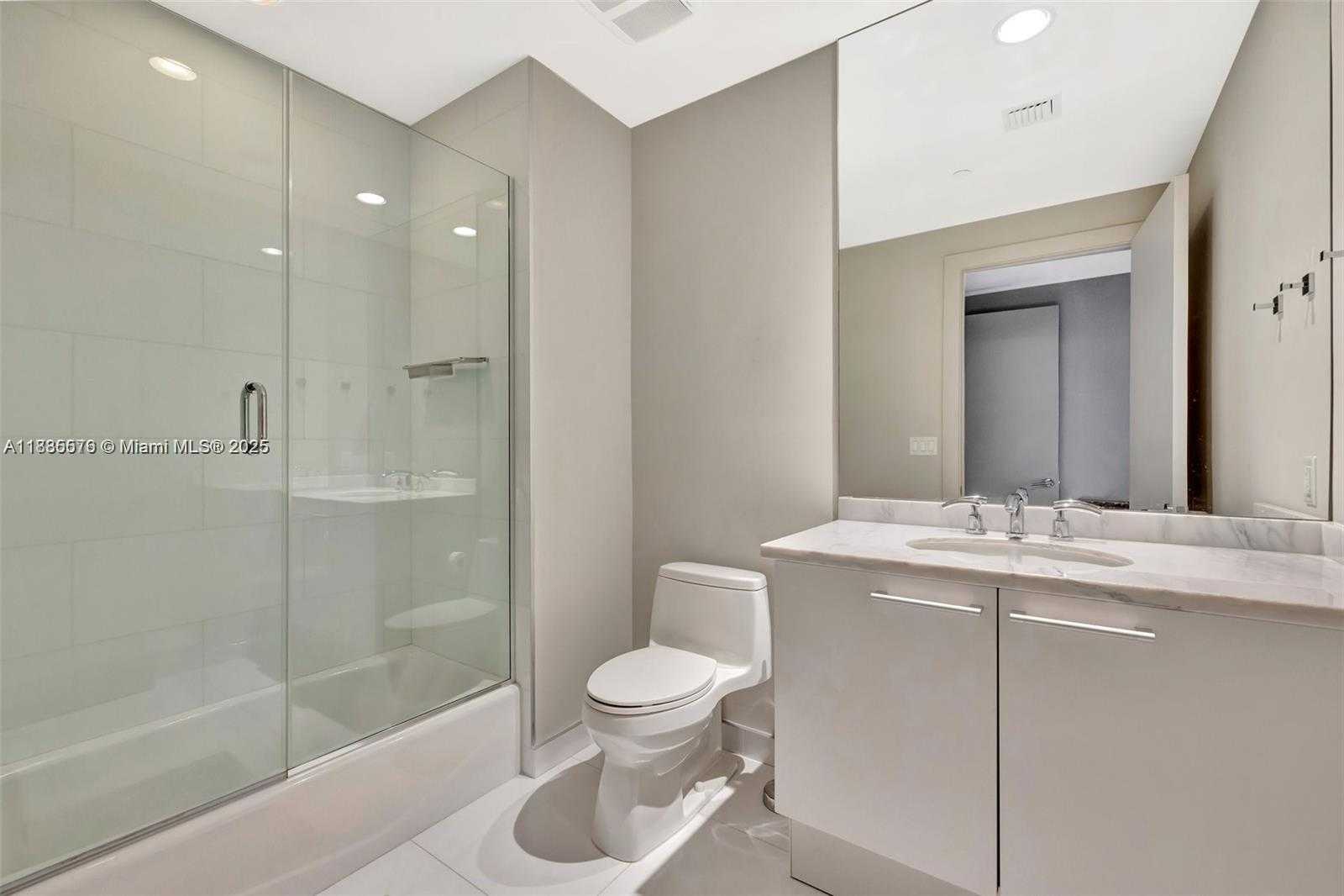 Small Image of 4100 ISLAND BLVD #701, Aventura Number 15