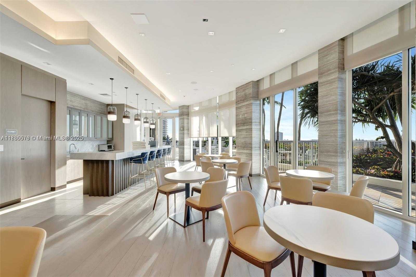 Small Image of 4100 ISLAND BLVD #701, Aventura Number 28