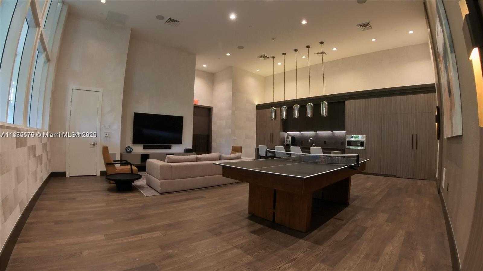 Small Image of 4100 ISLAND BLVD #701, Aventura Number 36