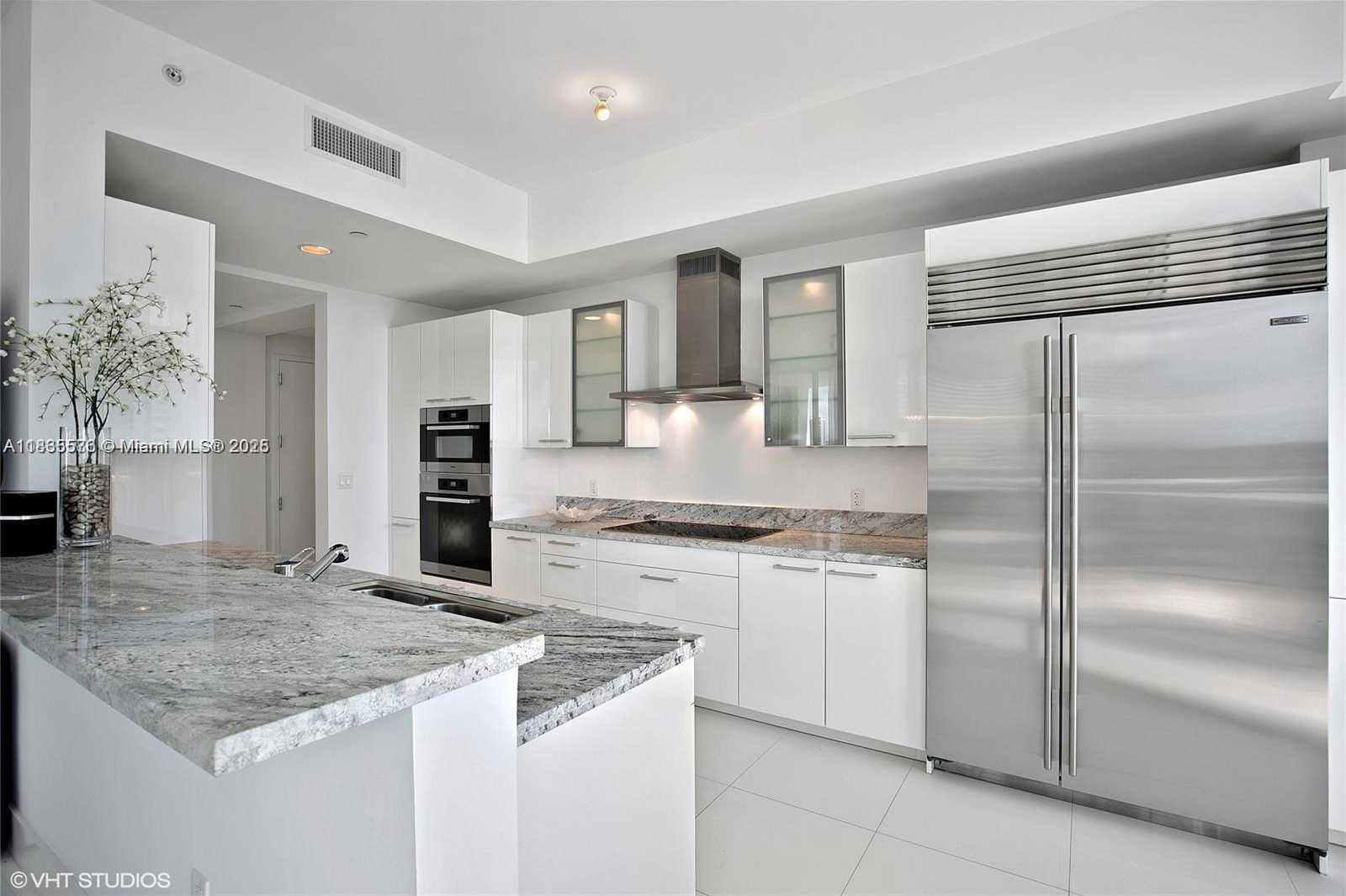 Small Image of 4100 ISLAND BLVD #701, Aventura Number 7