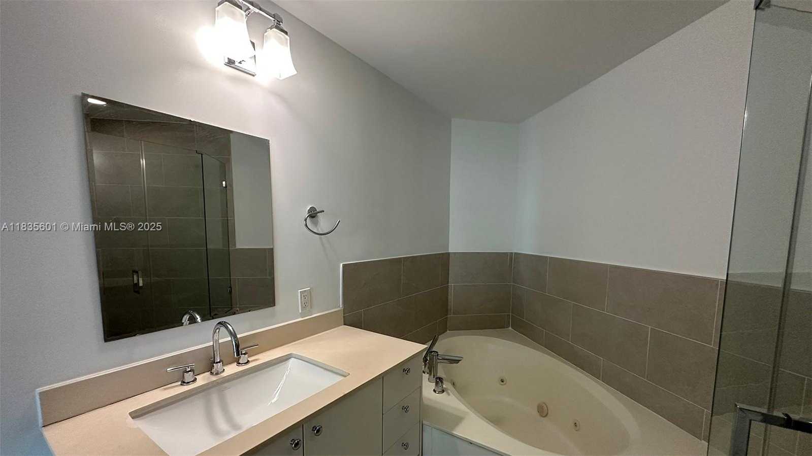 Small Image of 60 SOUTH WEST 13TH ST #3624, Miami Number 15