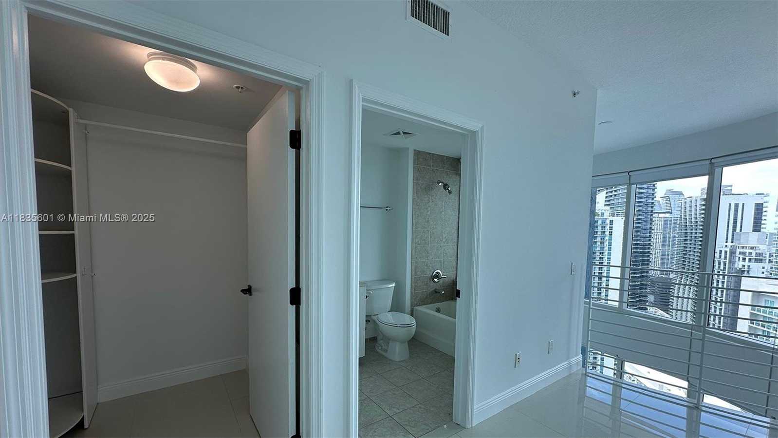 Small Image of 60 SOUTH WEST 13TH ST #3624, Miami Number 18