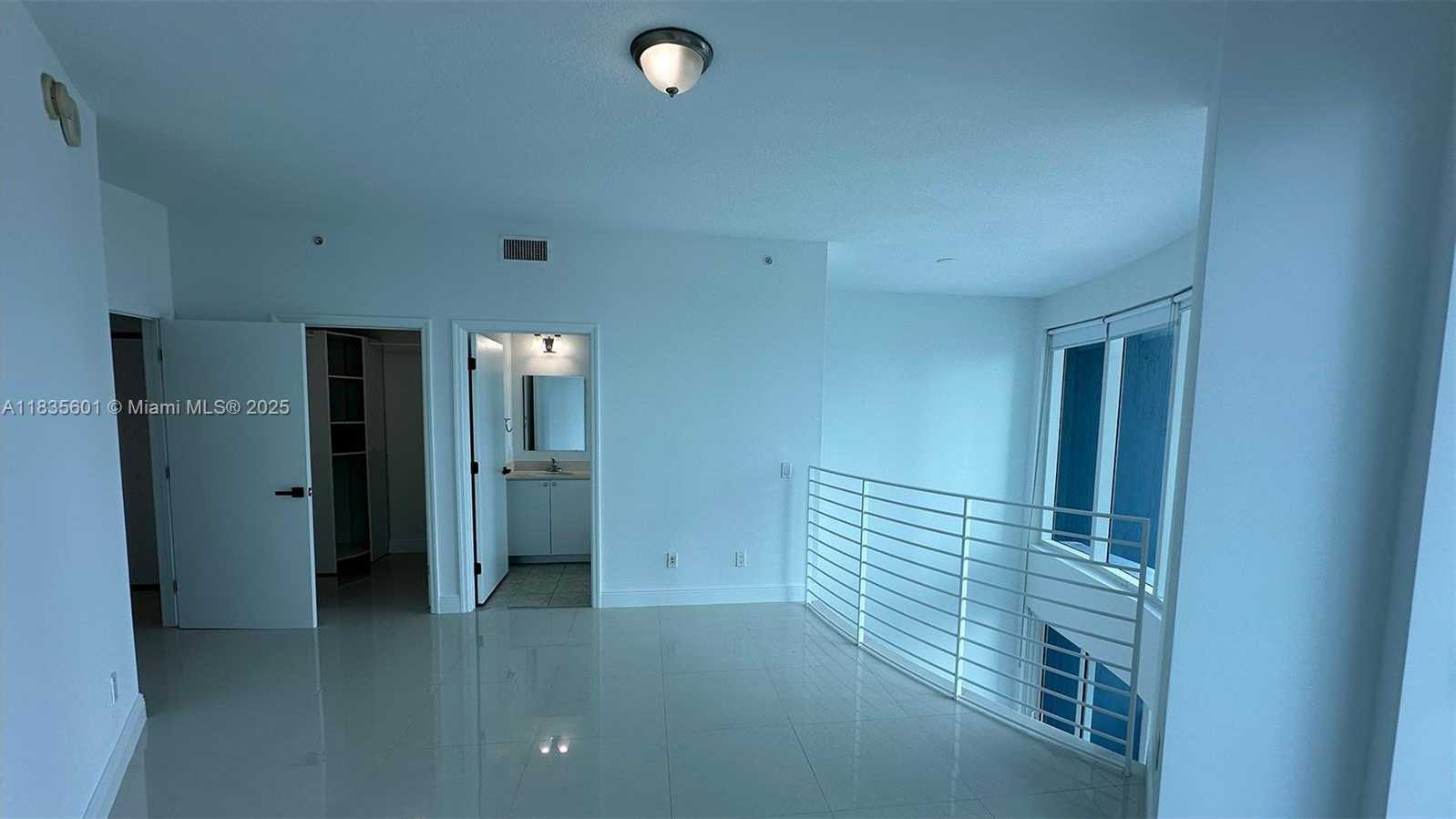 Small Image of 60 SOUTH WEST 13TH ST #3624, Miami Number 20