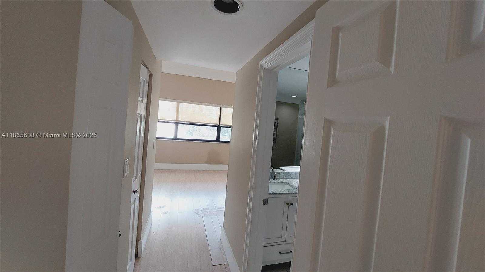 Small Image of 255 POINCIANA DR #605, Sunny Isles Beach Number 17