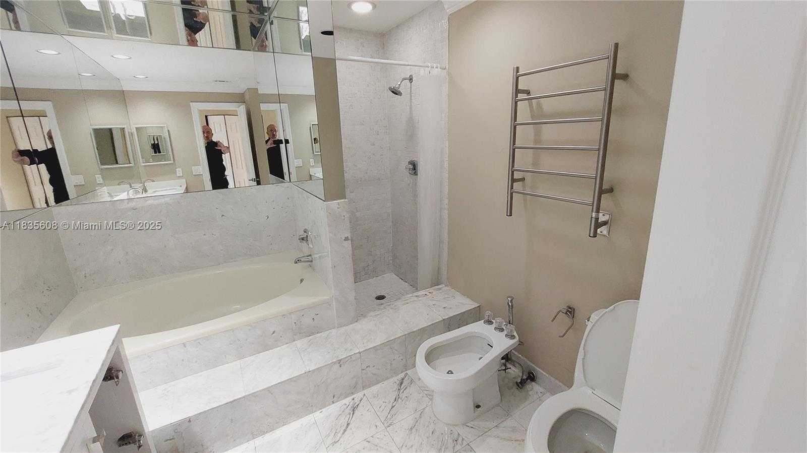 Small Image of 255 POINCIANA DR #605, Sunny Isles Beach Number 19