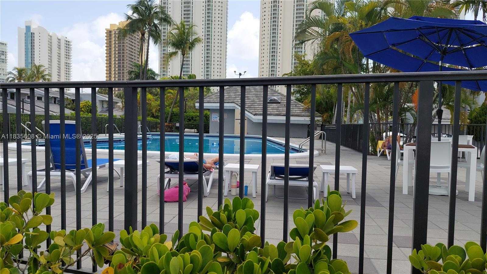 Small Image of 255 POINCIANA DR #605, Sunny Isles Beach Number 25