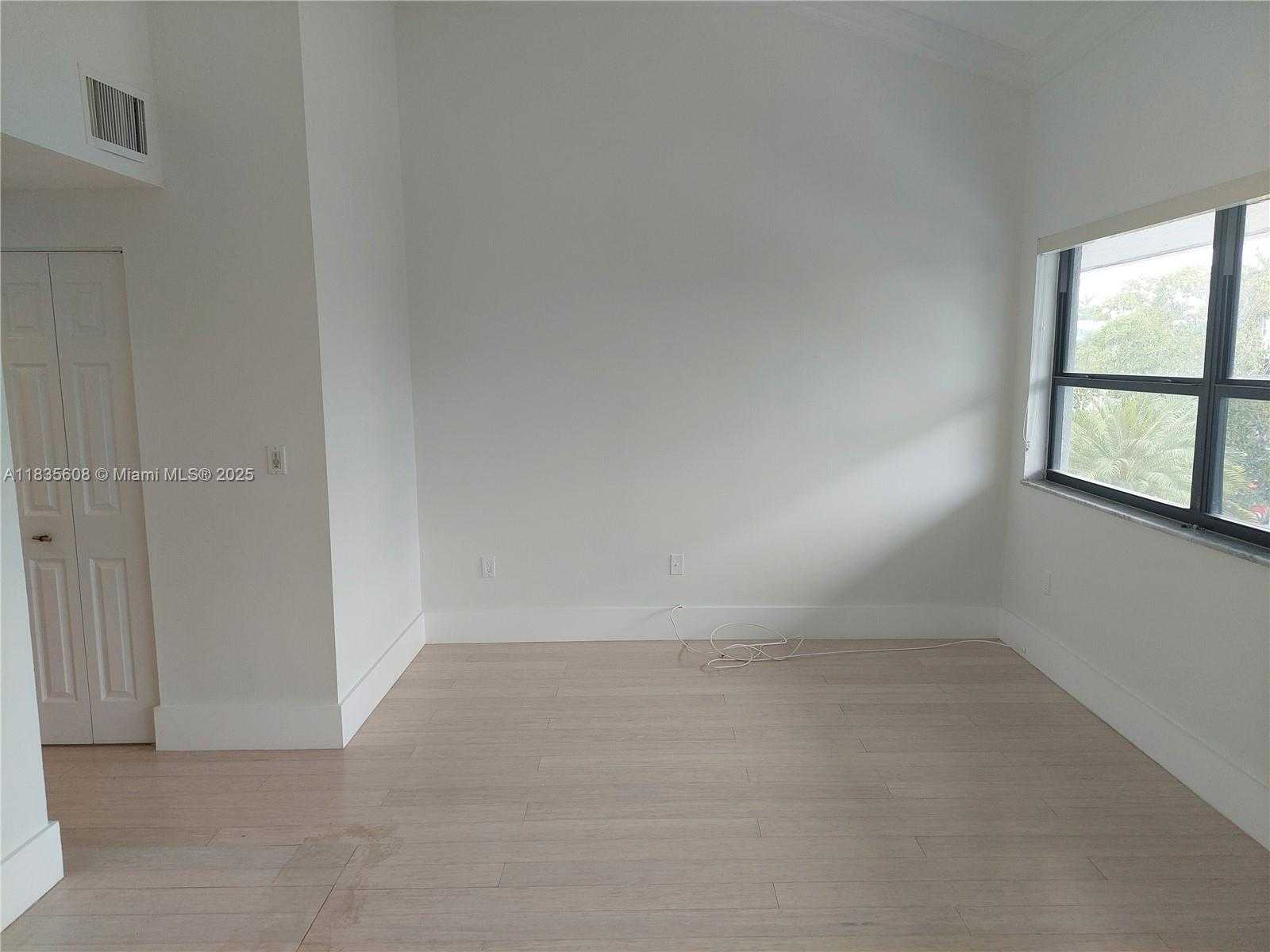 Small Image of 255 POINCIANA #605, Sunny Isles Beach Number 34