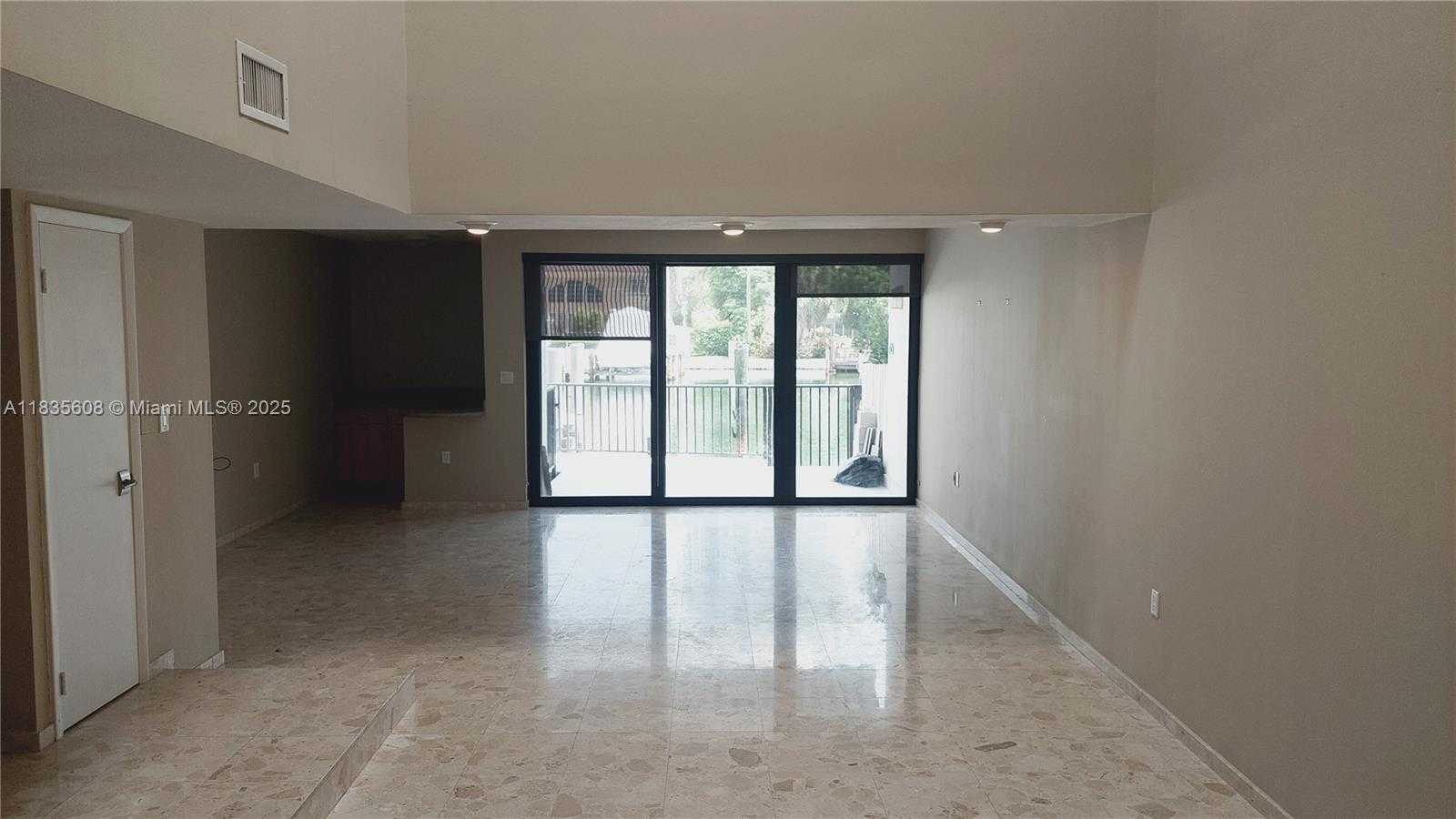 Small Image of 255 POINCIANA DR #605, Sunny Isles Beach Number 5