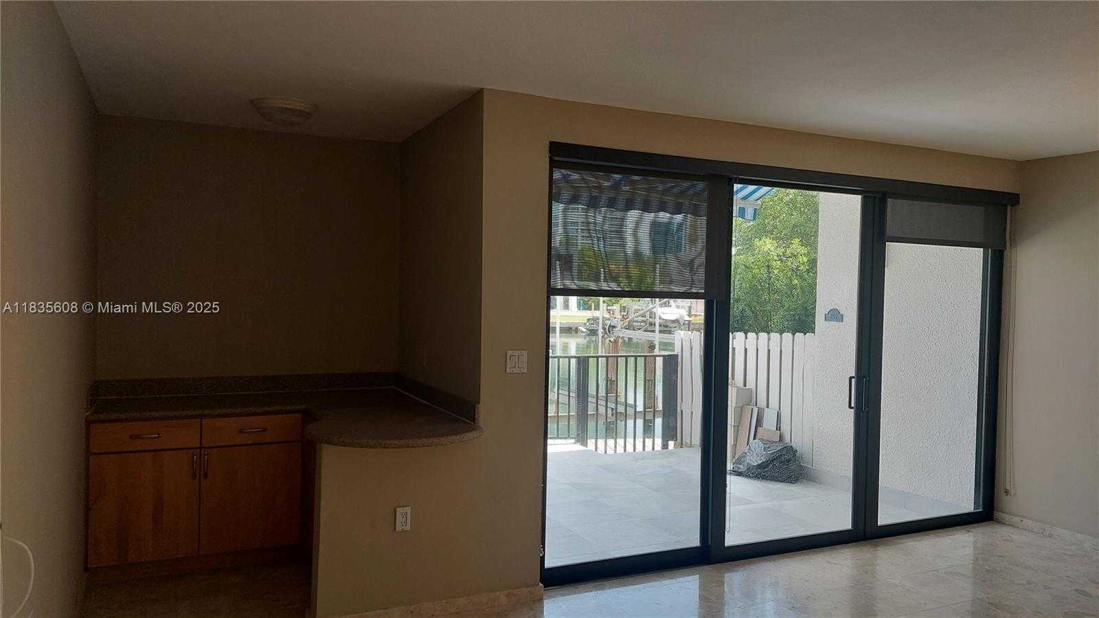 Small Image of 255 POINCIANA DR #605, Sunny Isles Beach Number 6