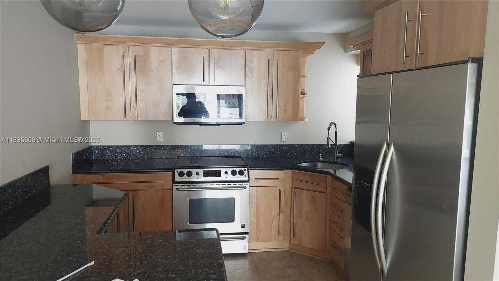 Small Image of 255 POINCIANA DR #605, Sunny Isles Beach Number 8