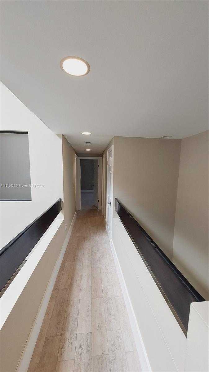 Small Image of 255 POINCIANA DR #605, Sunny Isles Beach Number 9