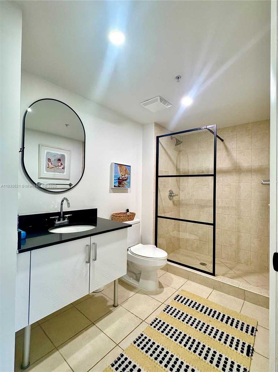 Small Image of 31 SOUTH EAST 5TH ST #1708, Miami Number 8
