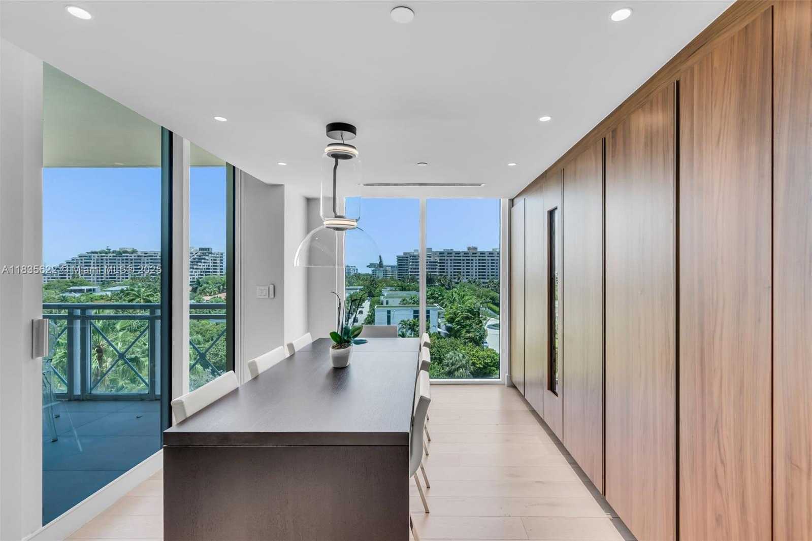 Small Image of 430 GRAND BAY DR #608, Key Biscayne Number 14
