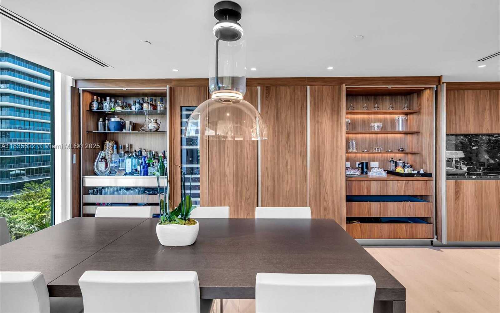 Small Image of 430 GRAND BAY DR #608, Key Biscayne Number 18