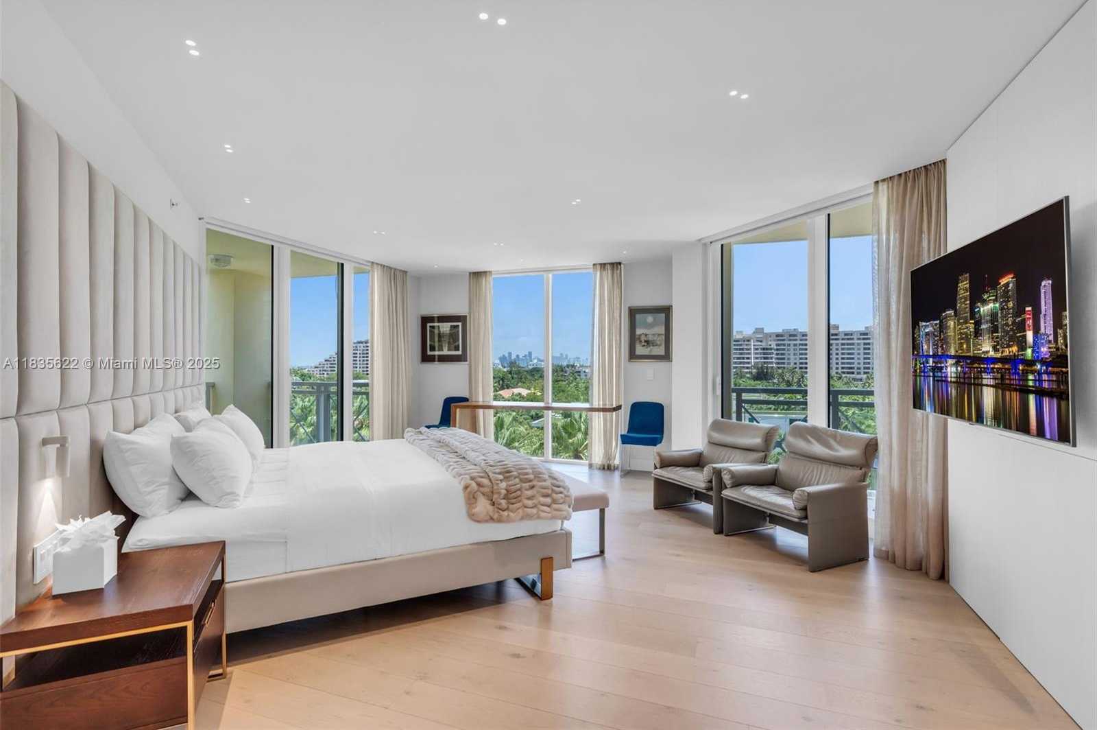 Small Image of 430 GRAND BAY DR #608, Key Biscayne Number 19