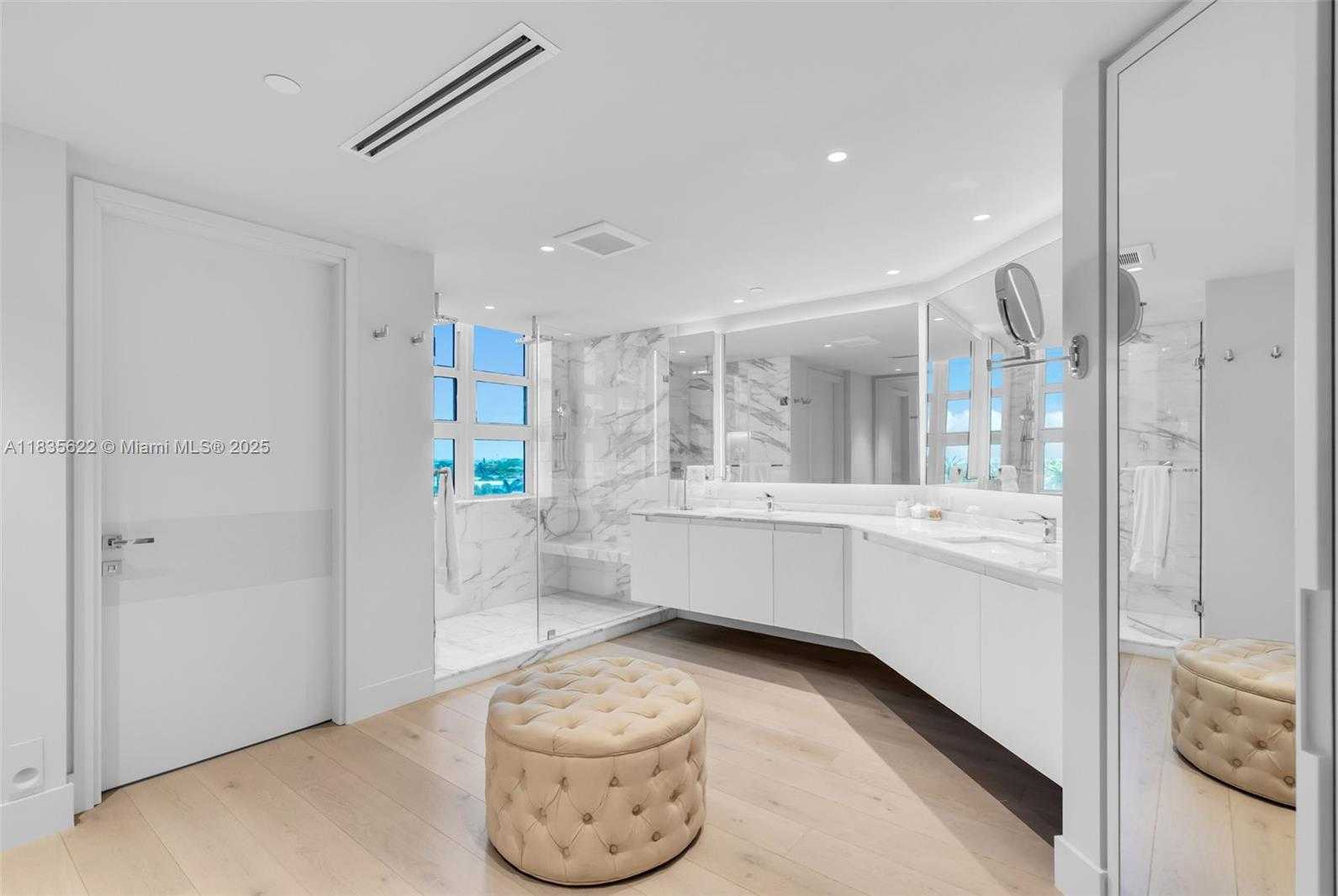 Small Image of 430 GRAND BAY DR #608, Key Biscayne Number 24
