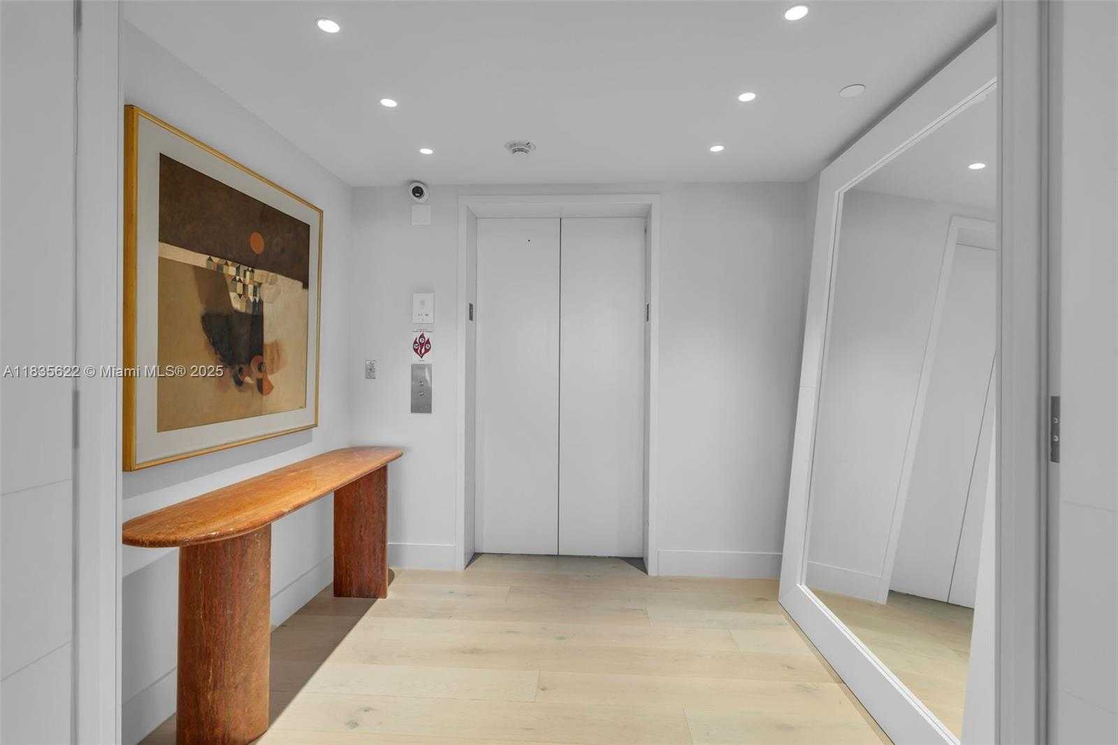 Small Image of 430 GRAND BAY DR #608, Key Biscayne Number 34