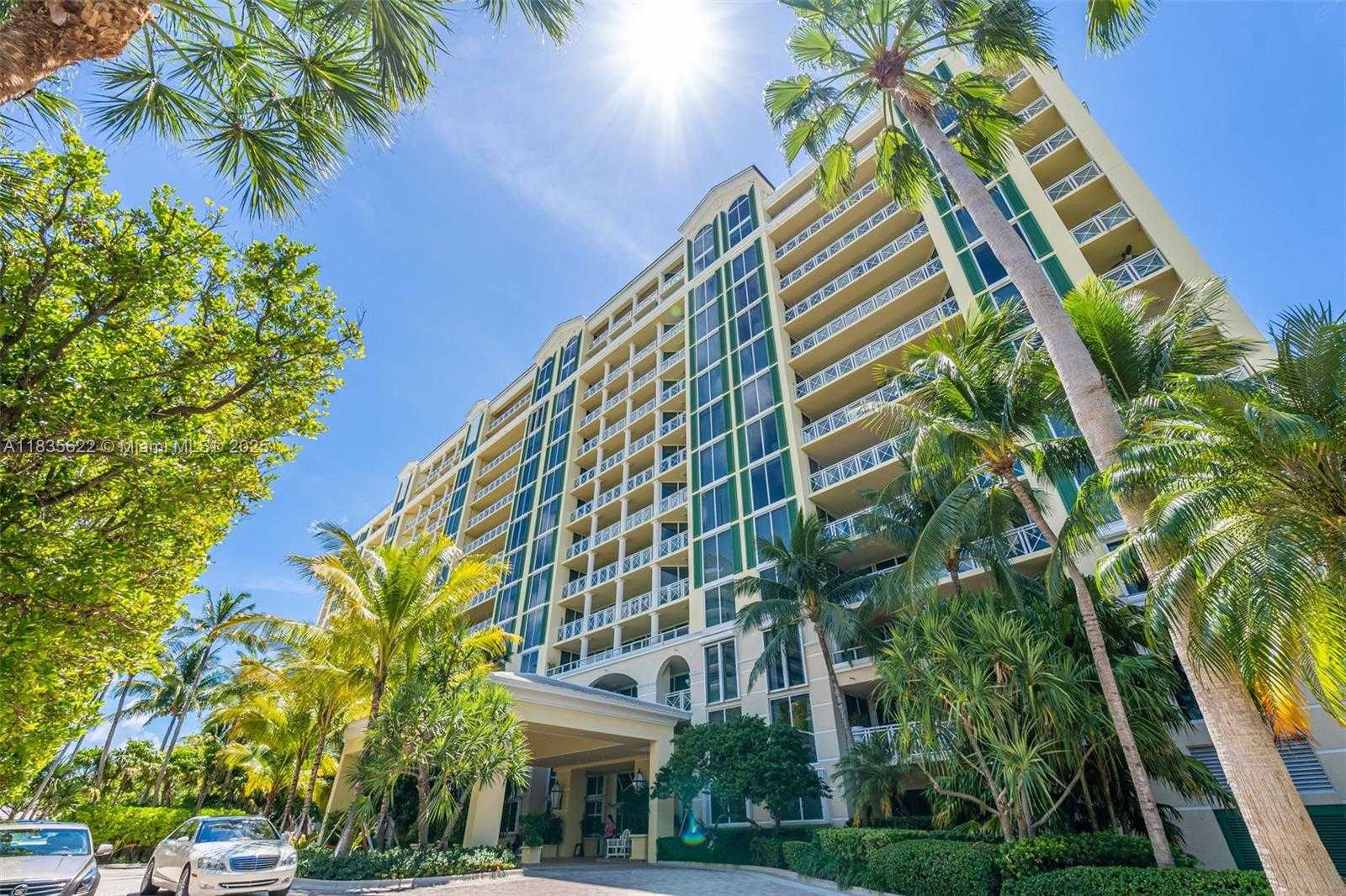 Small Image of 430 GRAND BAY DR #608, Key Biscayne Number 37