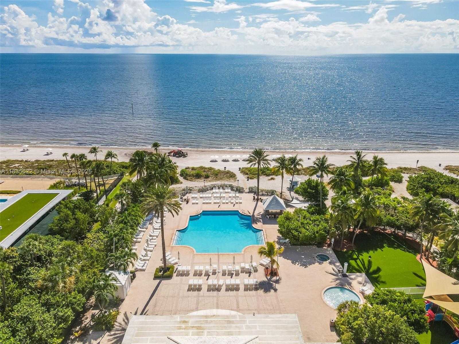 Small Image of 430 GRAND BAY DR #608, Key Biscayne Number 40